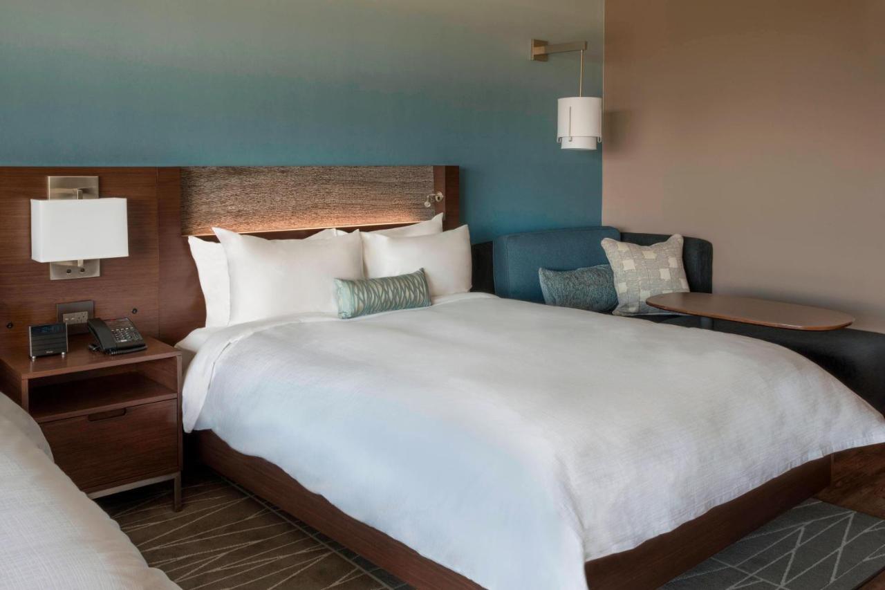 Buffalo Marriott At Lecom Harborcenter Экстерьер фото
