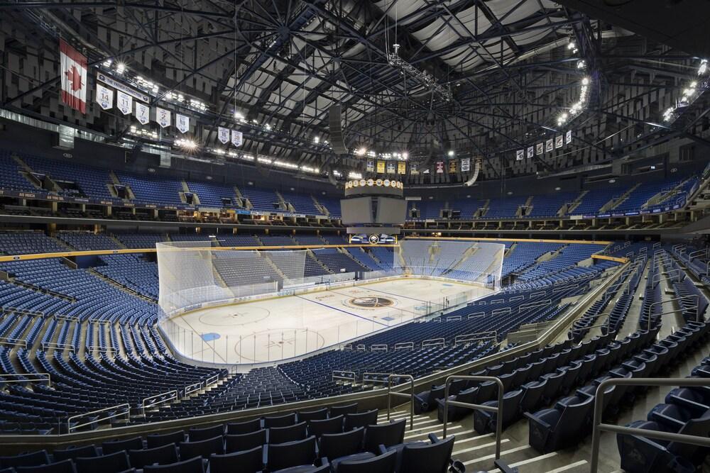 Buffalo Marriott At Lecom Harborcenter Экстерьер фото