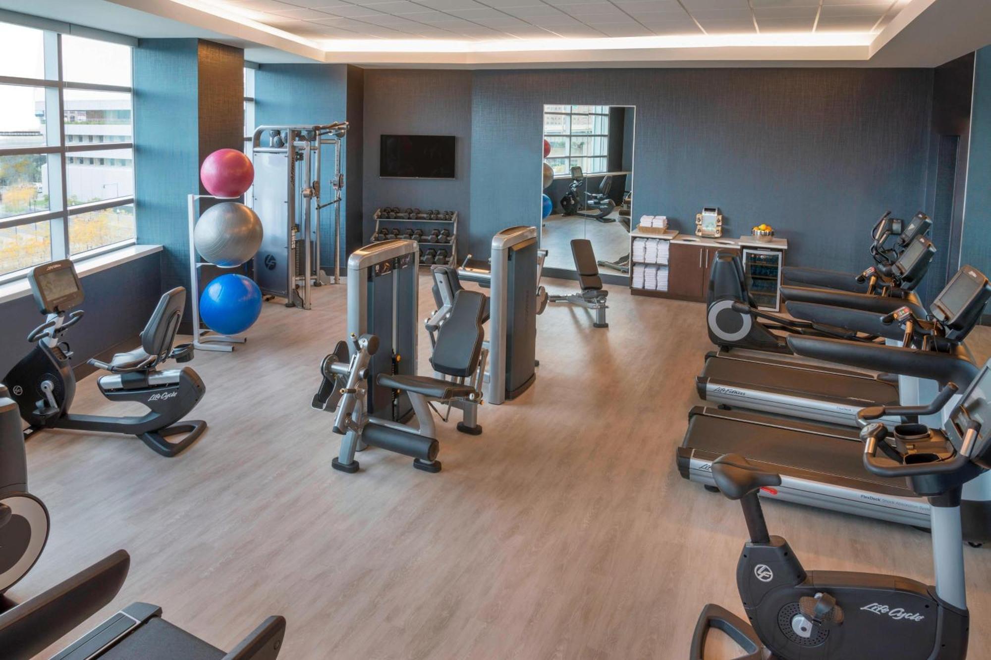 Buffalo Marriott At Lecom Harborcenter Экстерьер фото