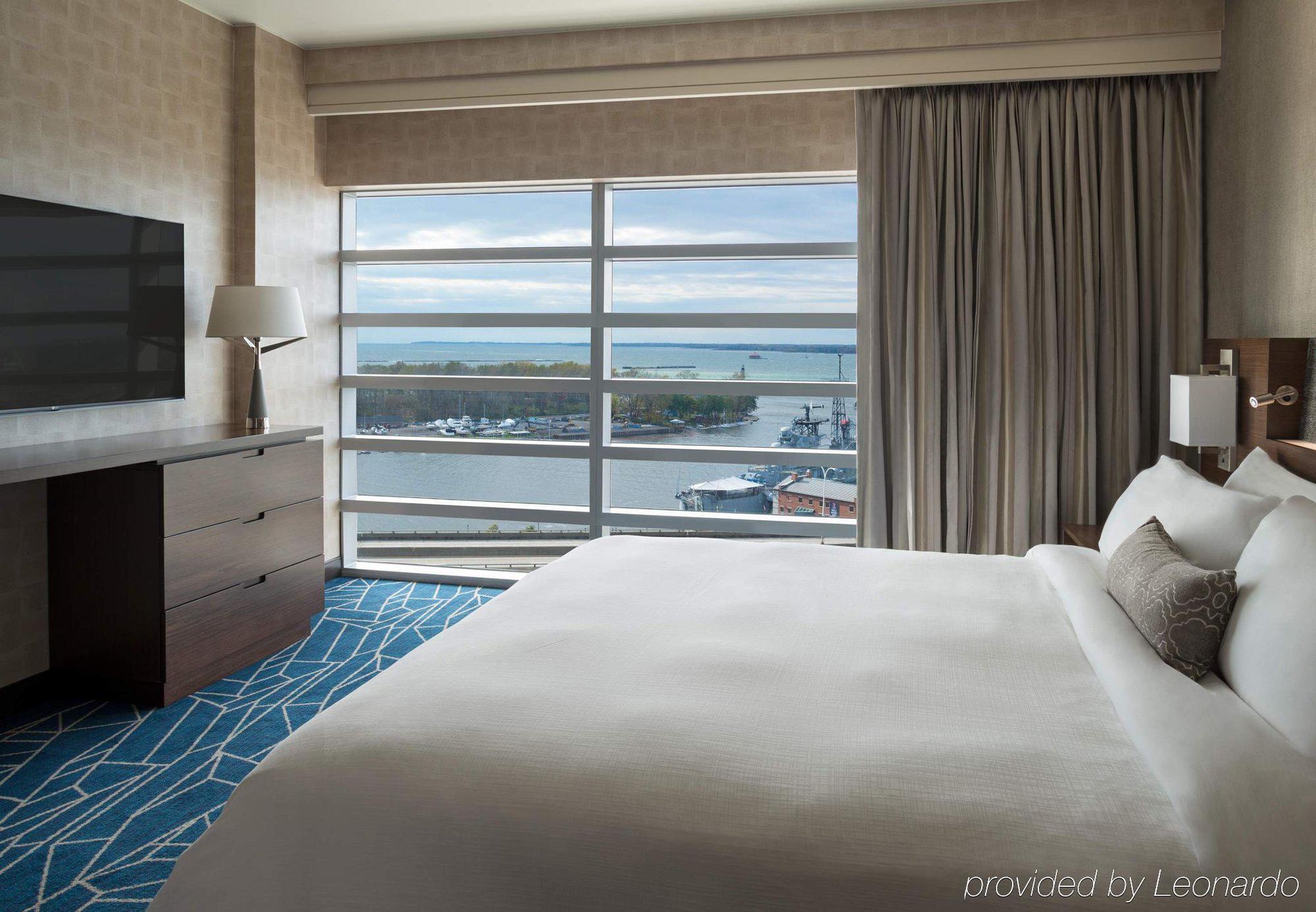 Buffalo Marriott At Lecom Harborcenter Экстерьер фото