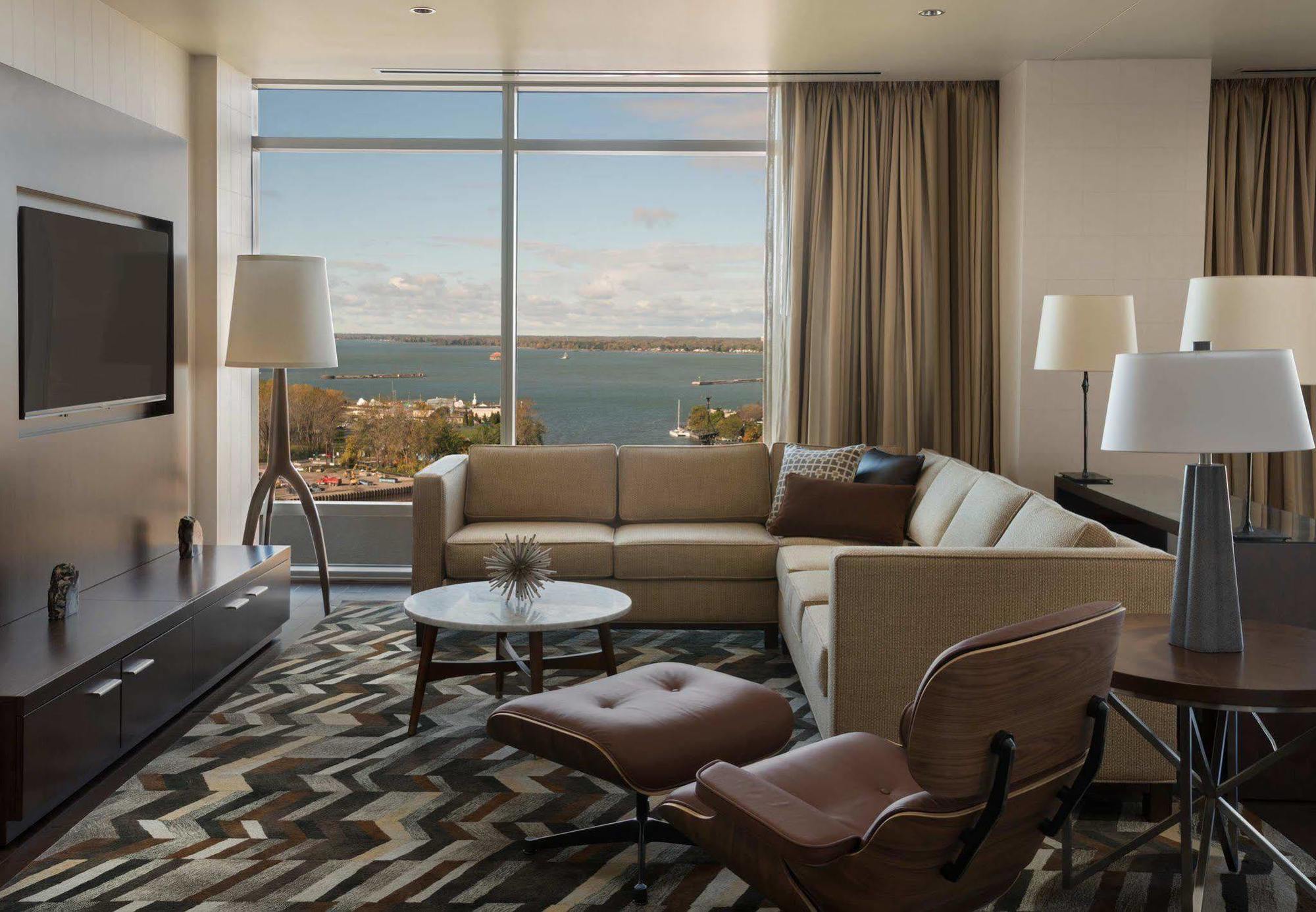 Buffalo Marriott At Lecom Harborcenter Экстерьер фото